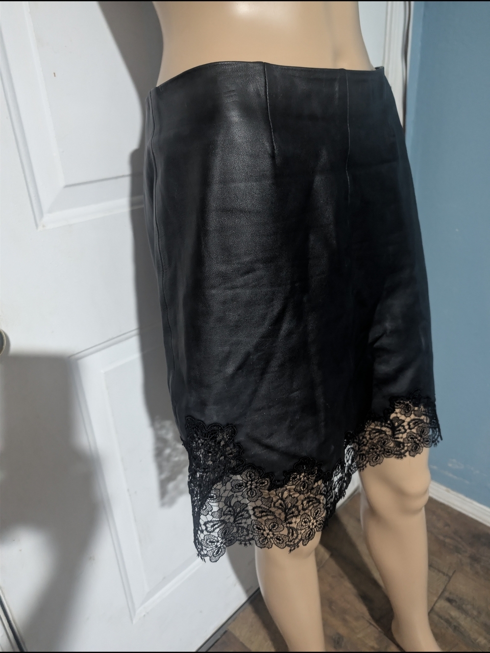 Reiss r Black Leather Pencil Skirt with Lace Hem